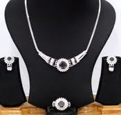 Black and White Diamond Set Manufacturer in Delhi